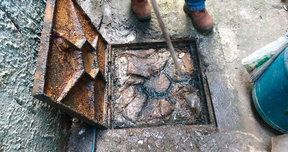 Dicas para manutenção da caixa de gordura - Combate Ambiental Dicas para manutenção da caixa de gordura - Combate Ambiental